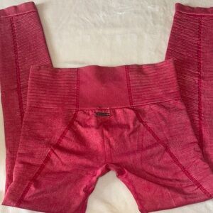 Max Studio Pink Seamless Ribbed Leggings